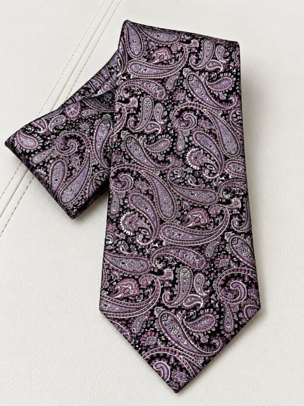 Dashing! Burma Bibas Black & Pink Paisley Silk Tie